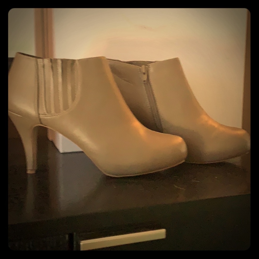Madden Girl booties